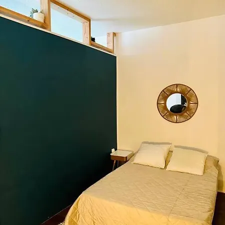 - Ax Les Thermes アパート アクス・レ・テルム